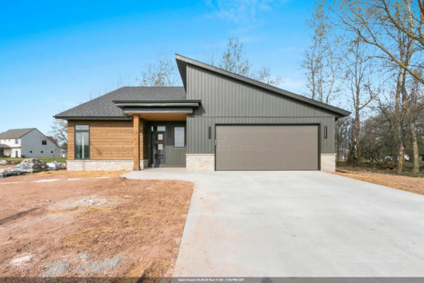404 RIVERVIEW RIDGE PLACE, COMBINED LOCKS, WI 54113 - Image 1