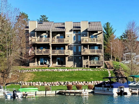 E1204 COUNTY PARK LN APT 1, WAUPACA, WI 54981 - Image 1