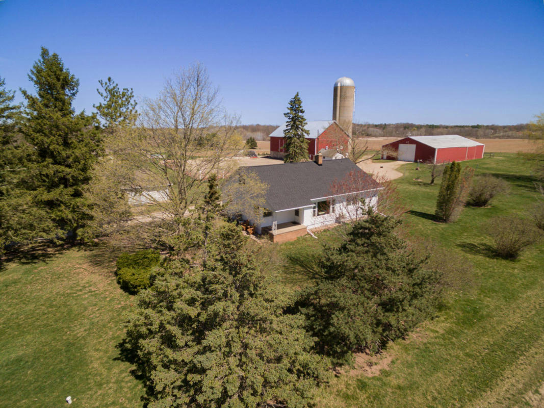 N992 MIDWAY RD, HORTONVILLE, WI 54944, photo 1 of 65