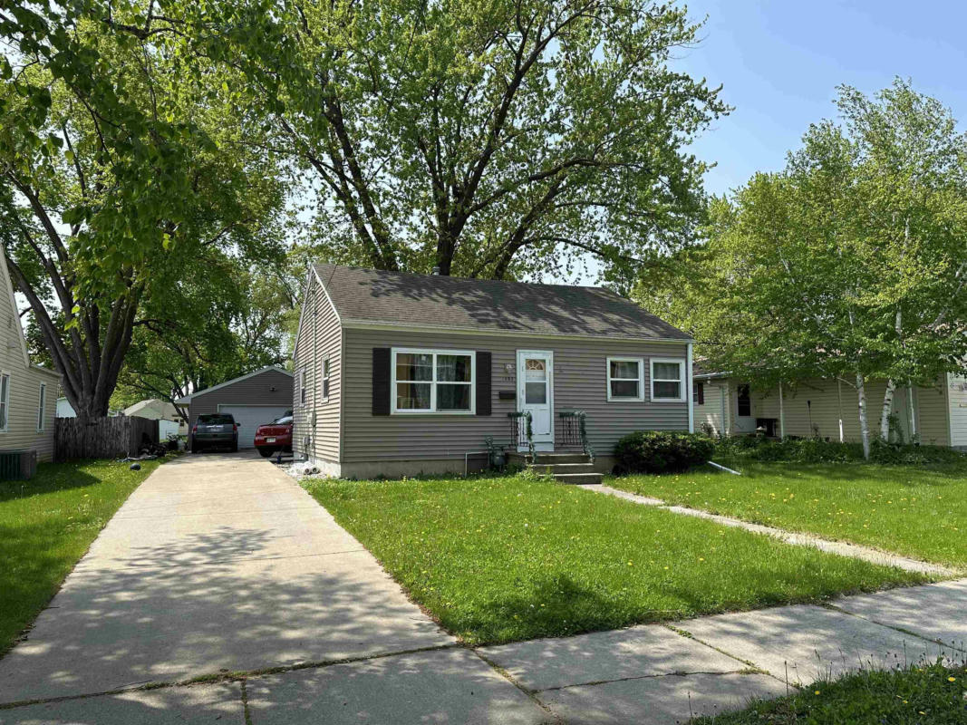 1492 GRIGNON ST, GREEN BAY, WI 54301, photo 1 of 8
