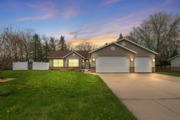 2862 GREENBRIER RD, GREEN BAY, WI 54311 - Image 1