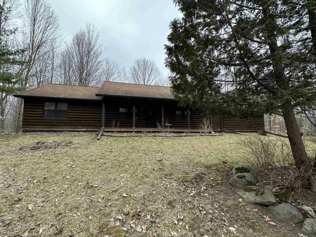 7706 TIMBERLINE RD, OCONTO FALLS, WI 54154, photo 1 of 34