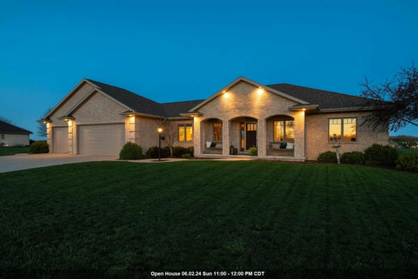 557 ROYAL SAINT PATS DR, WRIGHTSTOWN, WI 54180 - Image 1